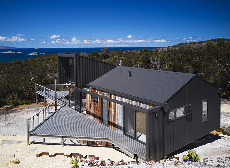 South Coast Weekender • Holmes Architects Albany